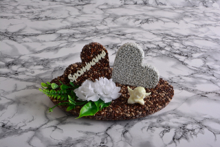 Srdiečka v podstavci 28x17,5x11cm