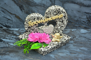 Veľké srdce v podstavci 16,5x16,5x18cm