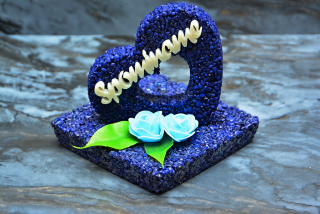 Malé srdiečko v podstavci 12 x 12 x 12 cm