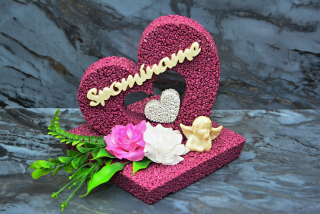 Velké srdce v podstavci 16,5x16,5x18cm